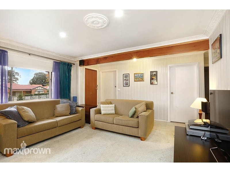 35 Woodland Ave, Croydon VIC 3136