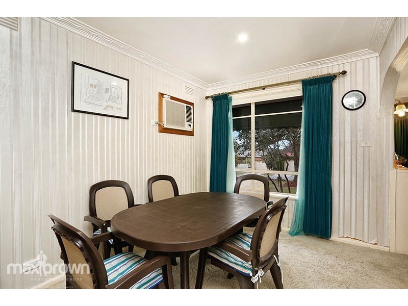 35 Woodland Ave, Croydon VIC 3136