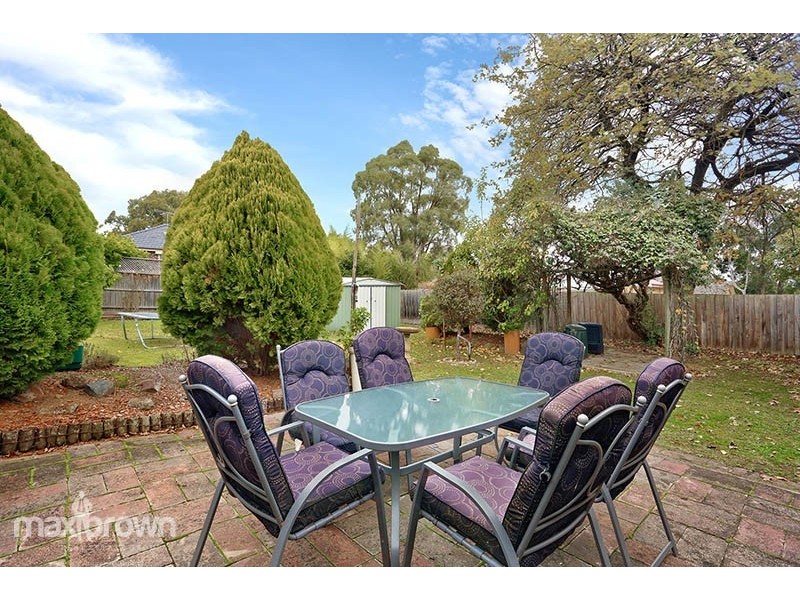 35 Woodland Ave, Croydon VIC 3136