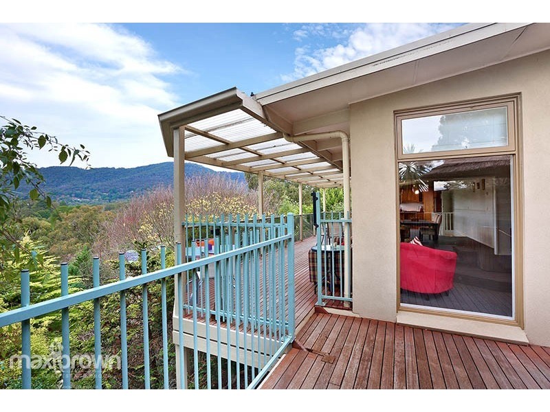 31 Smithacres Road, Montrose VIC 3765