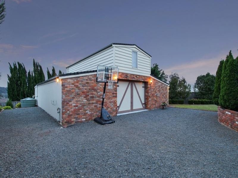 5 Karralla Court, Chirnside Park VIC 3116