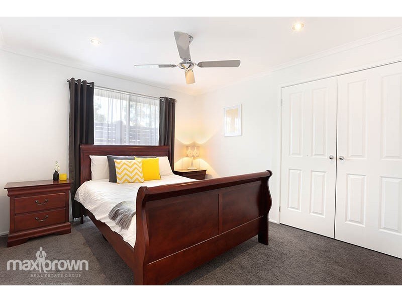 12 Dobell Place, Mooroolbark VIC 3138