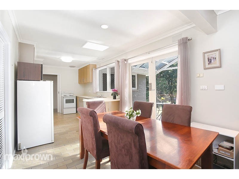 23 Mountain Drive, Mooroolbark VIC 3138