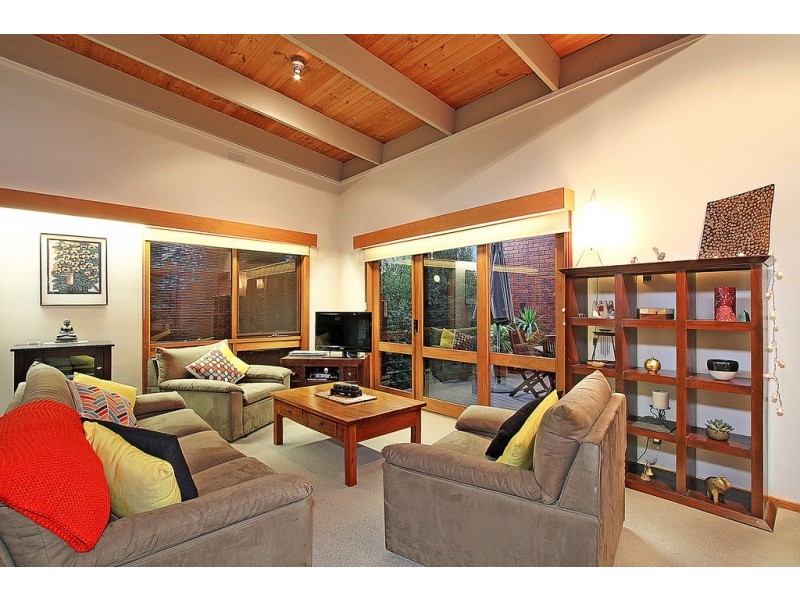 17 Copeland Drive, Montrose VIC 3765