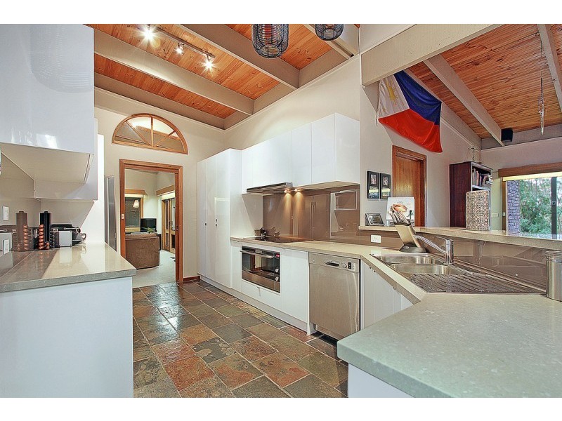 17 Copeland Drive, Montrose VIC 3765