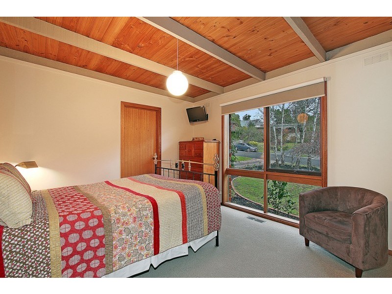 17 Copeland Drive, Montrose VIC 3765