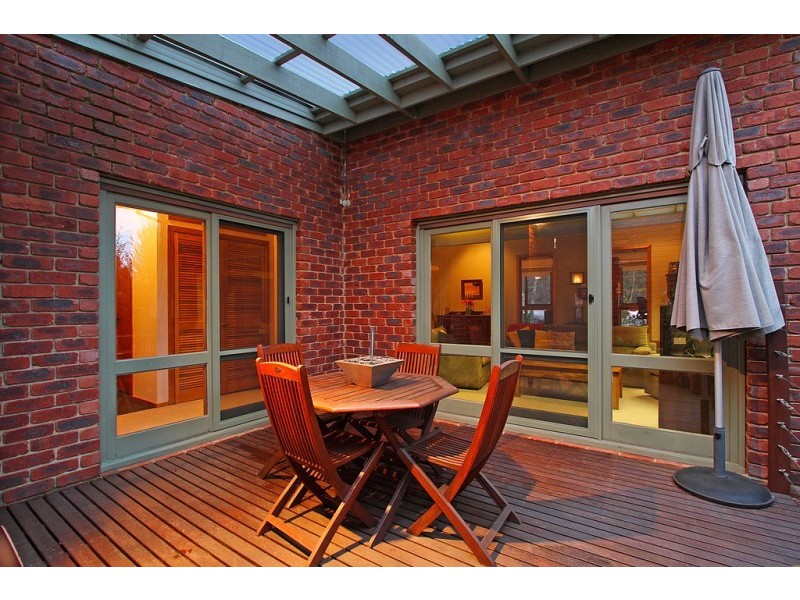 17 Copeland Drive, Montrose VIC 3765