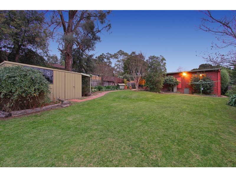 17 Copeland Drive, Montrose VIC 3765