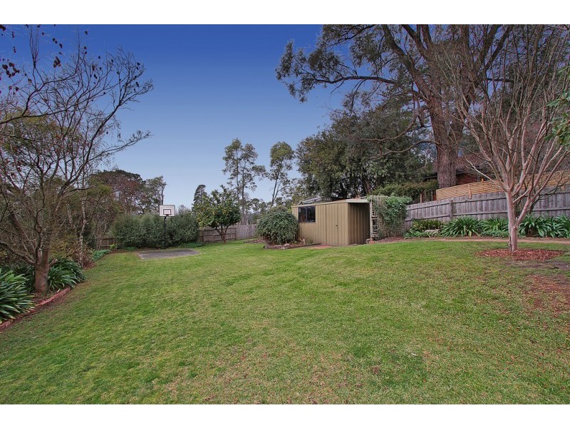 17 Copeland Drive, Montrose VIC 3765