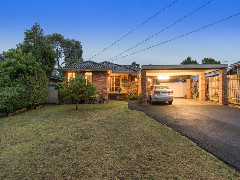 9 Tibarri Court, Mooroolbark VIC 3138