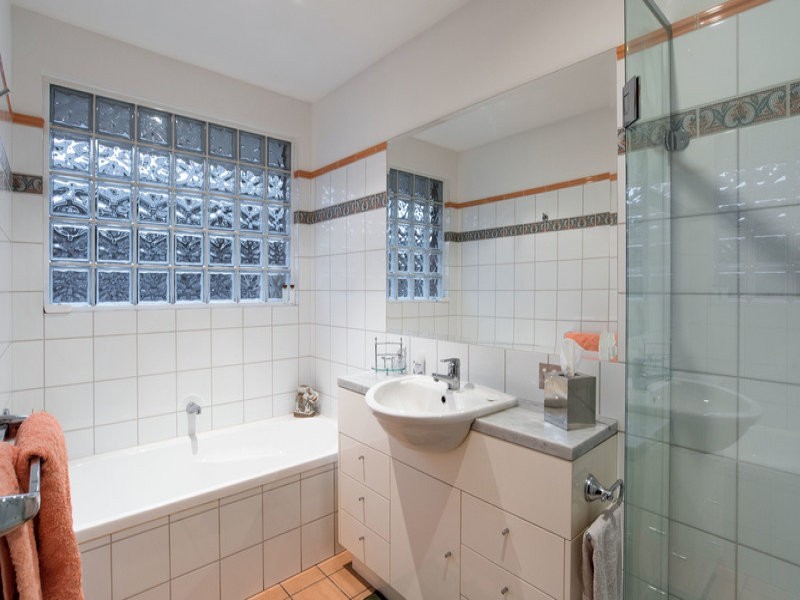 9 Tibarri Court, Mooroolbark VIC 3138