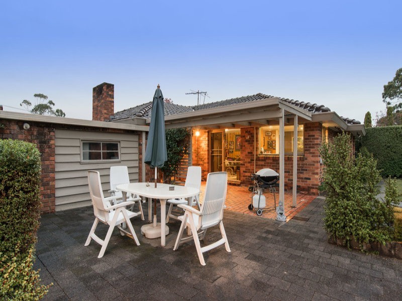 9 Tibarri Court, Mooroolbark VIC 3138