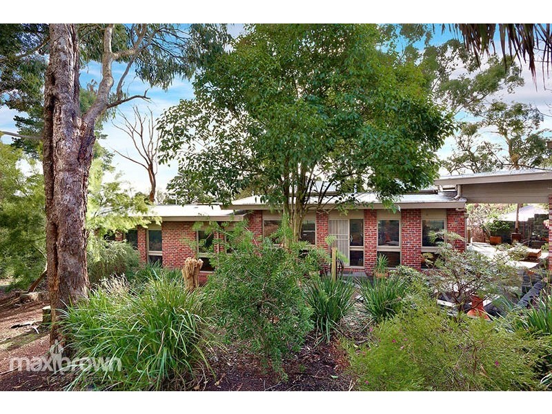 6 Rowe Street, Montrose VIC 3765