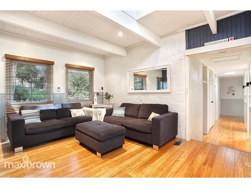 6 Rowe Street, Montrose VIC 3765