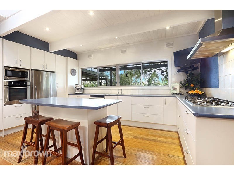 6 Rowe Street, Montrose VIC 3765