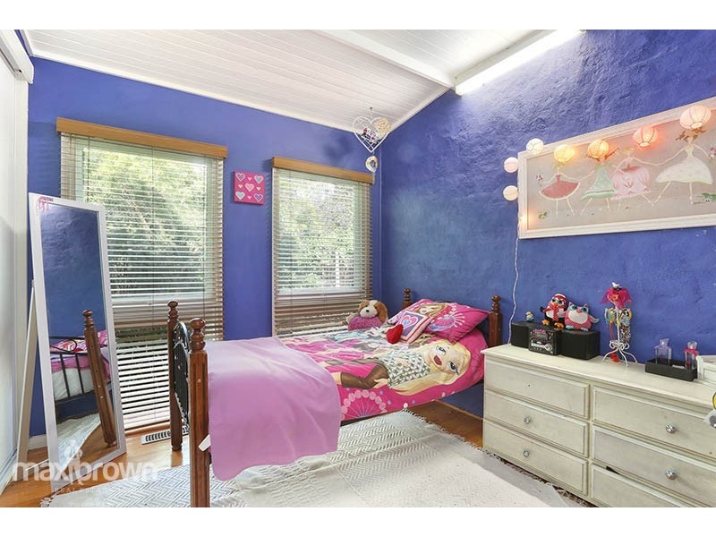 6 Rowe Street, Montrose VIC 3765