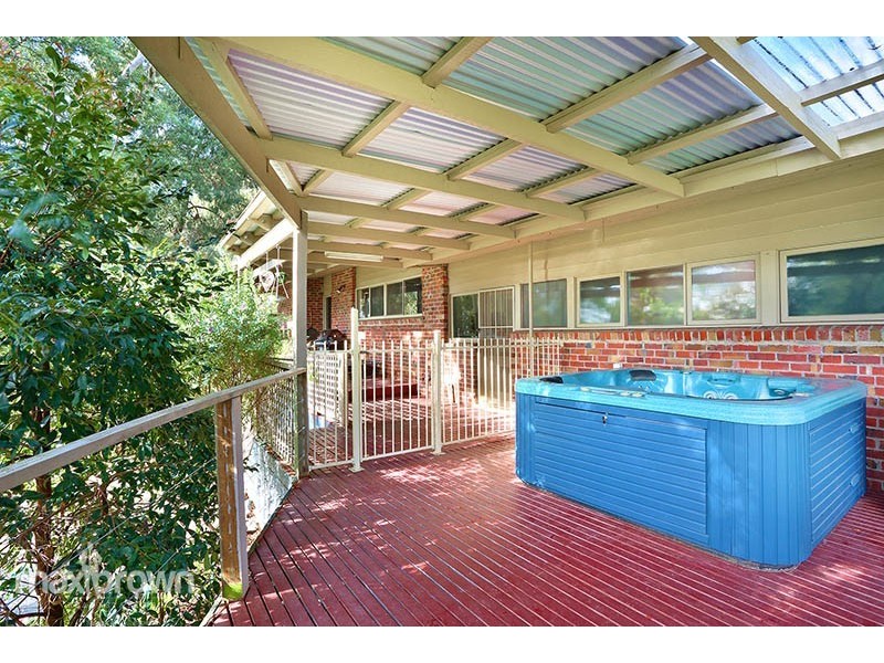 6 Rowe Street, Montrose VIC 3765