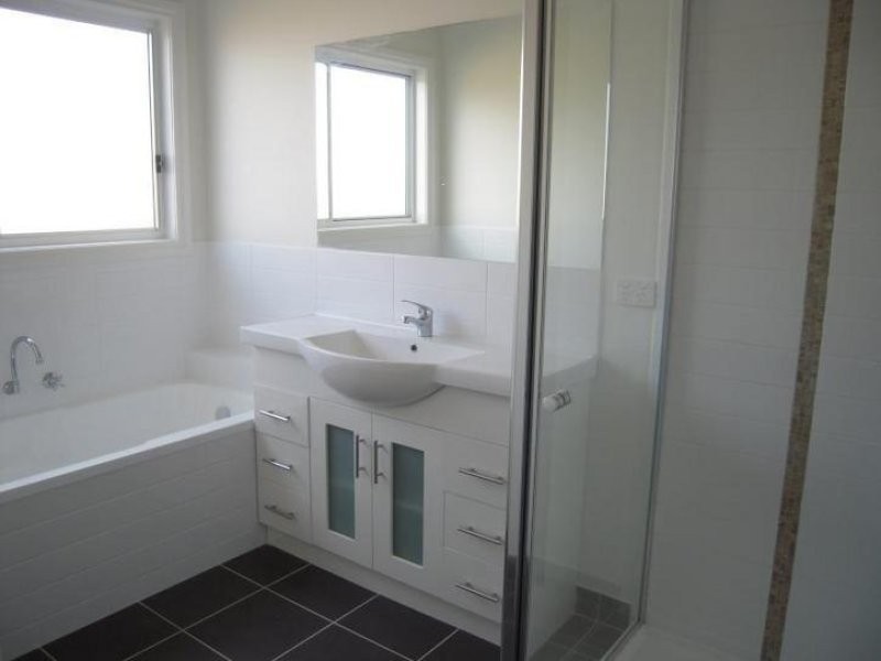 2/82 Bell Street, Yarra Glen VIC 3775