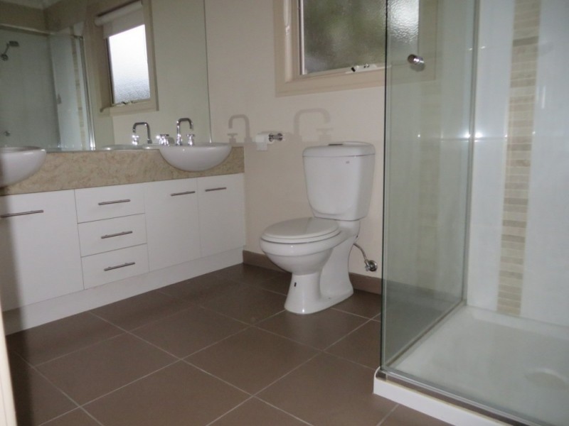 16A Belmont Road West, Croydon South VIC 3136