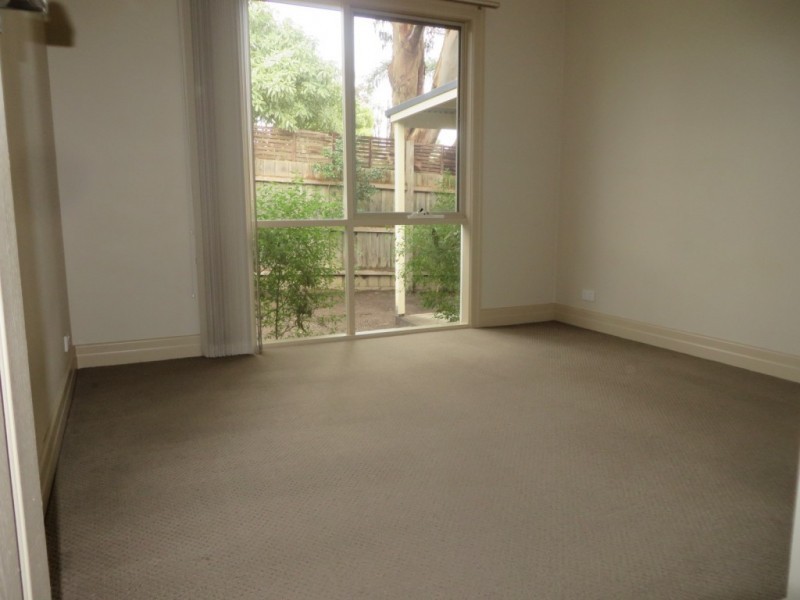 16A Belmont Road West, Croydon South VIC 3136