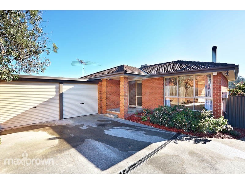 2/245 Hull Road, Mooroolbark VIC 3138