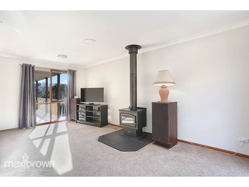 2/245 Hull Road, Mooroolbark VIC 3138