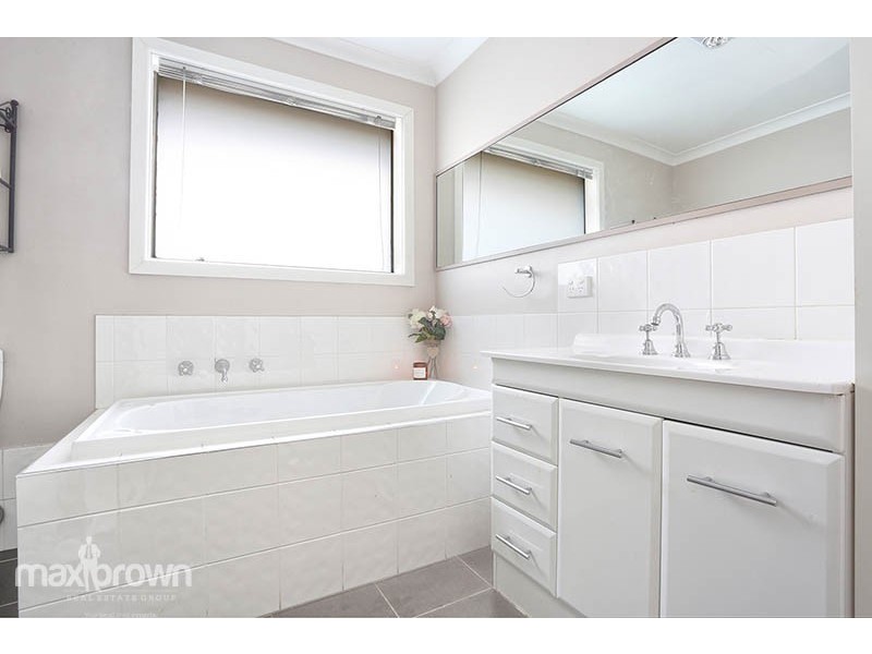 1/168 Bayswater Road, Croydon South VIC 3136