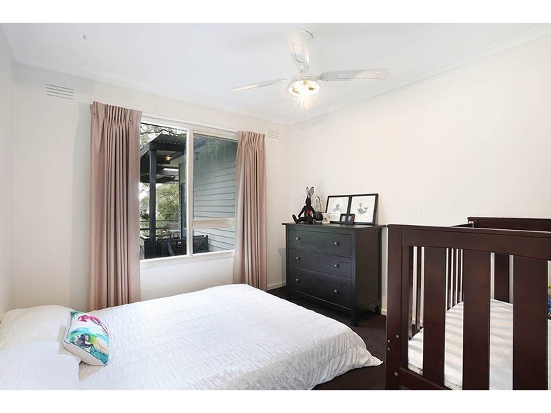 10 Eastview Avenue, Seville East VIC 3139