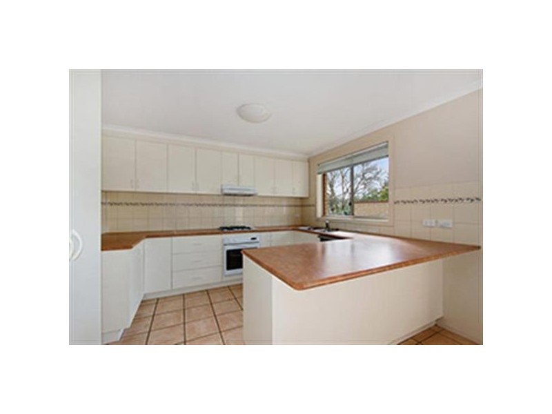 2/23 Laird Street, Croydon VIC 3136