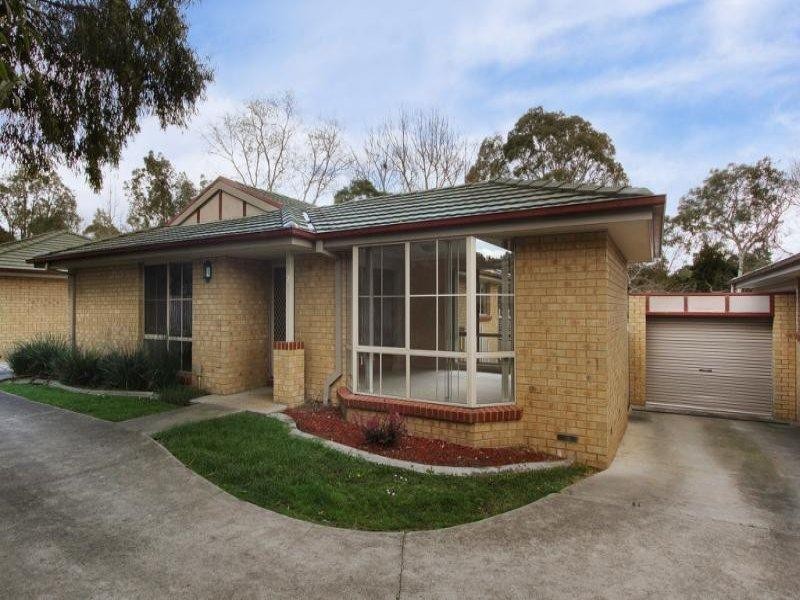 2/23 Laird Street, Croydon VIC 3136