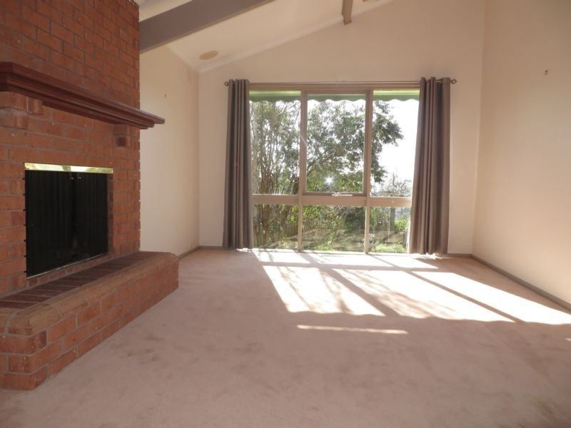 33 Parkvalley Drive, Chirnside Park VIC 3116