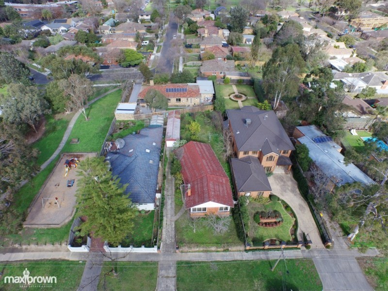 39 Strabane Avenue, Mont Albert North VIC 3129