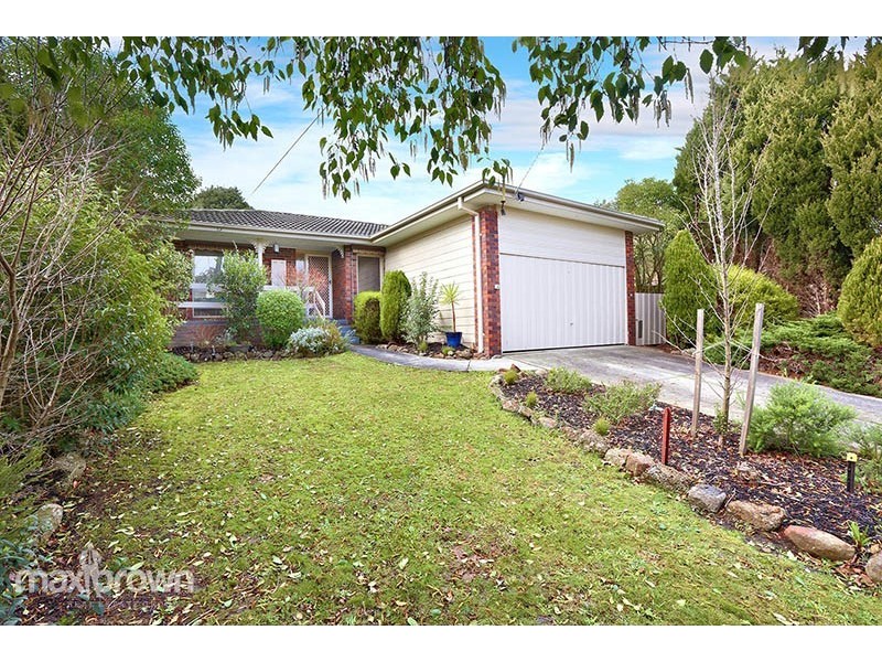 10 Wildberry Close, Croydon Hills VIC 3136