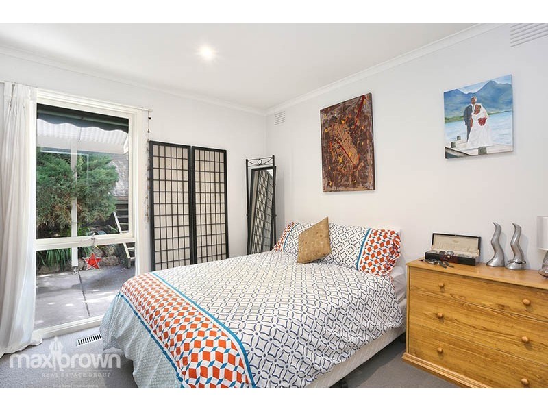 10 Wildberry Close, Croydon Hills VIC 3136