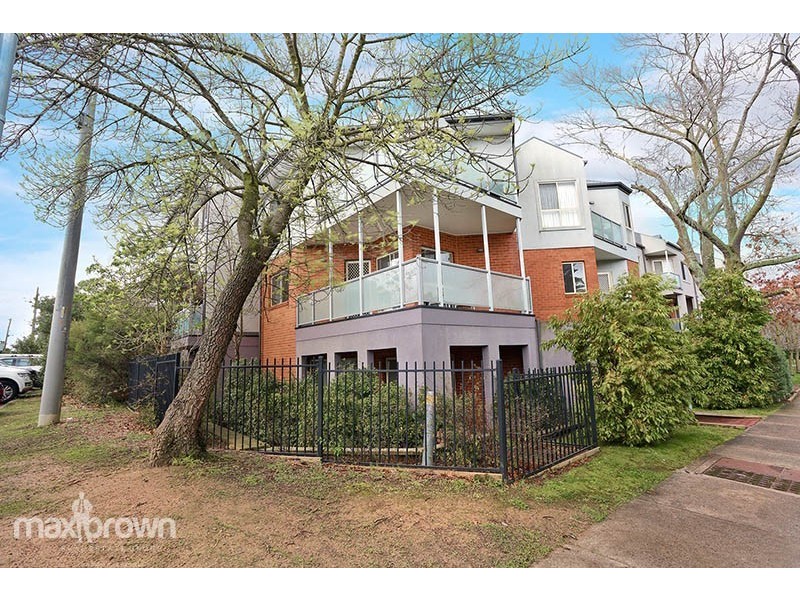 82/13-15 Hewish Road, Croydon VIC 3136