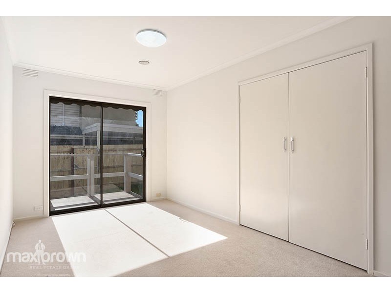 1/16 Kingloch Pde, Wantirna VIC 3152