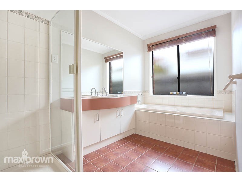 17 Newhaven Court, Lilydale VIC 3140