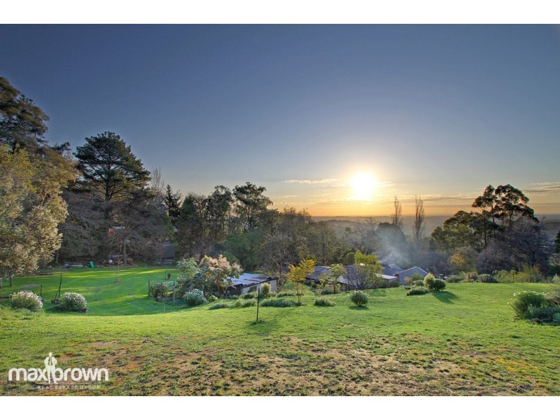 1046 Mount Dandenong Tourist Road, Montrose VIC 3765