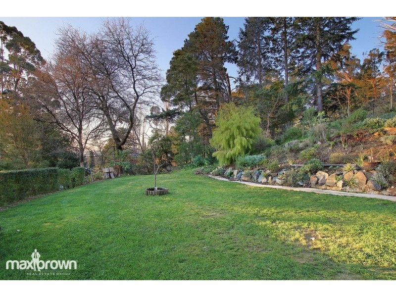 1046 Mount Dandenong Tourist Road, Montrose VIC 3765