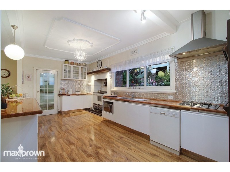 1046 Mount Dandenong Tourist Road, Montrose VIC 3765