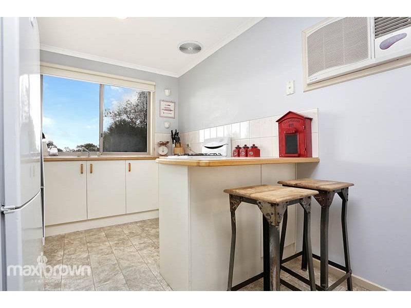 8 Woodridge Close, Montrose VIC 3765