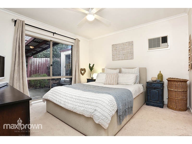 8 Woodridge Close, Montrose VIC 3765