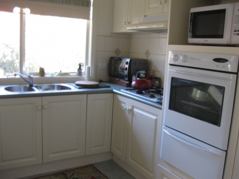 28 Kitchener Road, Croydon VIC 3136