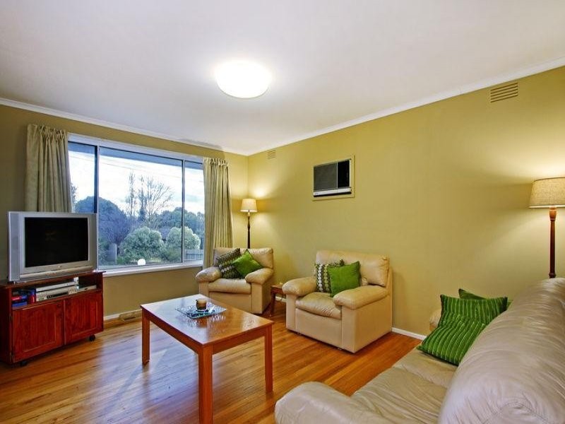 18 Belchester Avenue, Coldstream VIC 3770