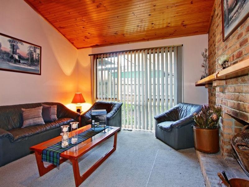 20 Rachael Drive, Mooroolbark VIC 3138