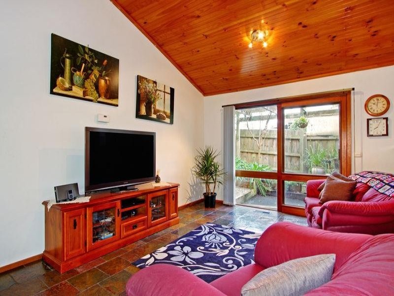 20 Rachael Drive, Mooroolbark VIC 3138