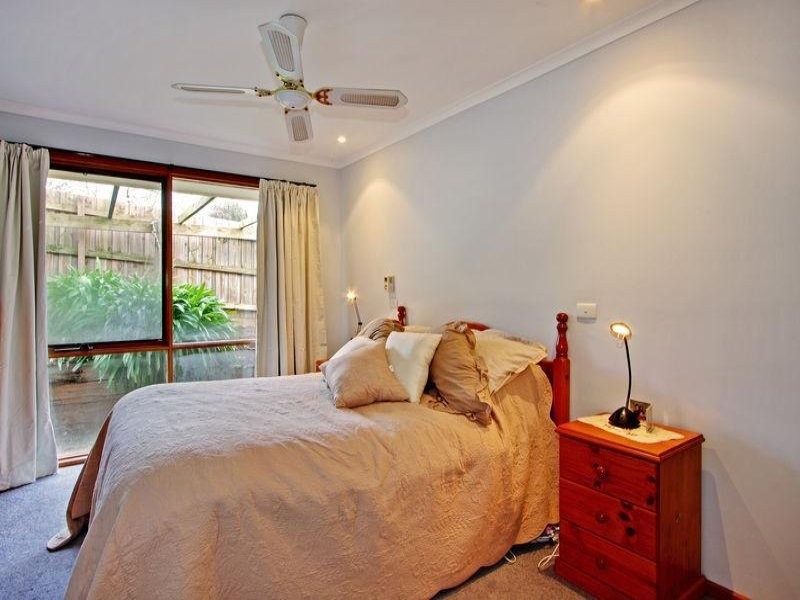 20 Rachael Drive, Mooroolbark VIC 3138