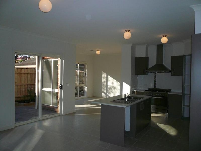 2/49 King Street, Yarra Glen VIC 3775
