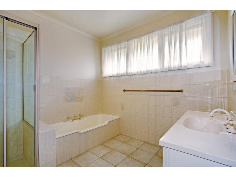 Chirnside Park VIC 3116