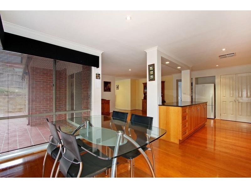 Chirnside Park VIC 3116